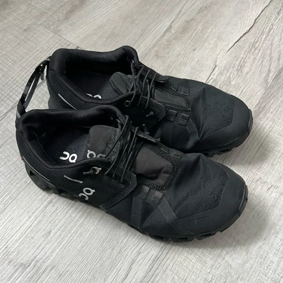 ON RUNNING ON CLOUD 6 Jet Black Performance Sneakers Size 8 - Picture 6 of 16